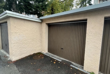 Garage box avec porte automatique