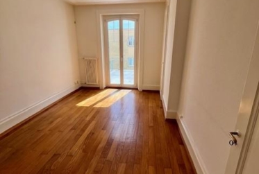 Très charmant 2.5 pièces au rez à Lausanne