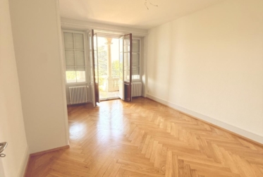 SPLENDIDE APPARTEMENT AU CENTRE DE LUTRY